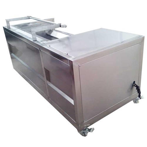 Mencuci dan mencuci lobak komersial dan mengupas mesin